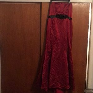 LAZARO MERMAID DRESS AND BLACK BEDAZZLED BELT